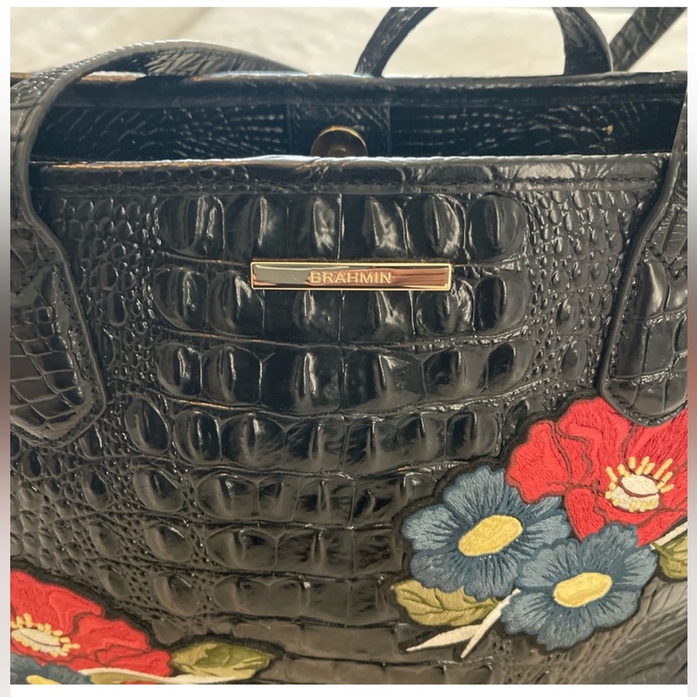 Brahmin Medium Julian Tote Black Bluewood Applique red blue green - Picture 6 of 16